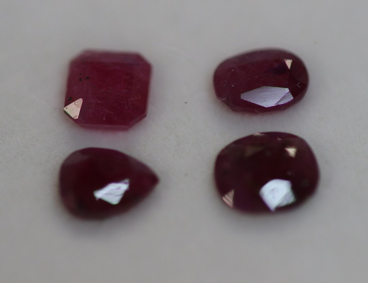 Pierres de couleur