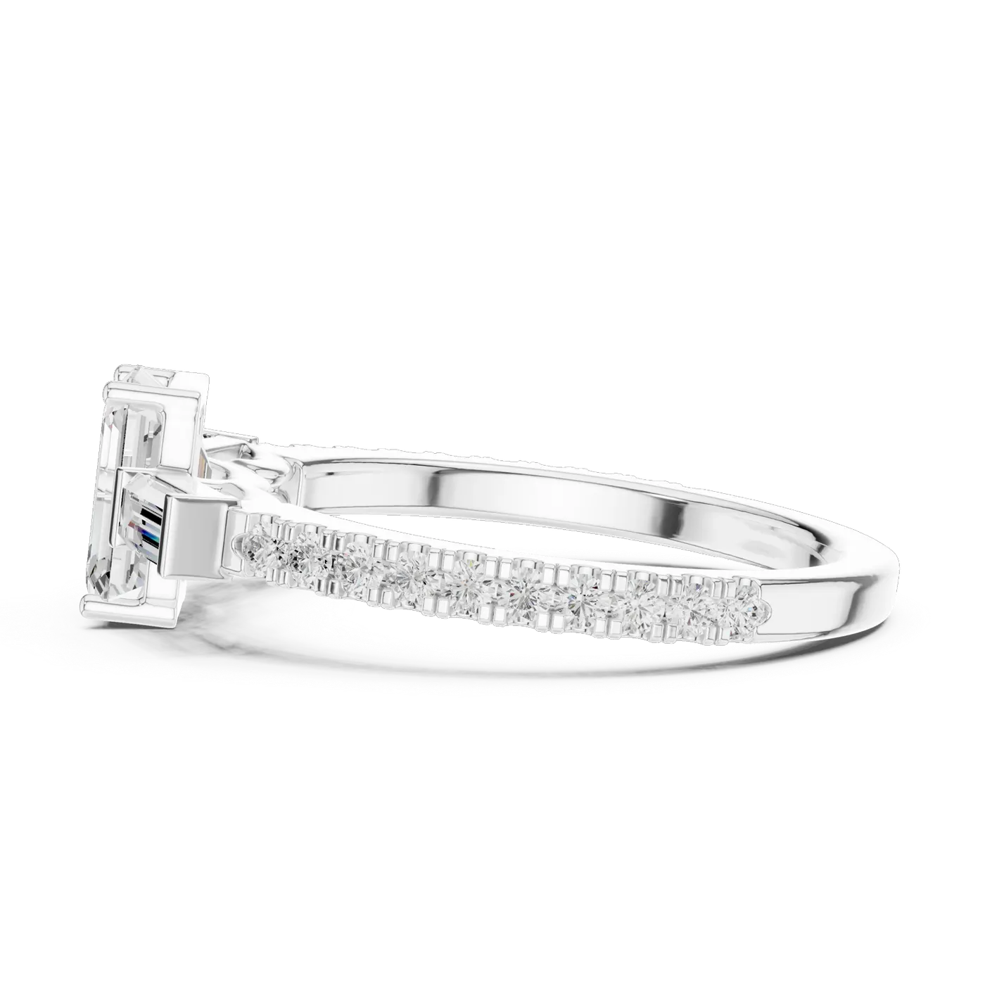Bague de fiançailles Iris 0,69 ct n°4 en or blanc 18 carats, diamant taille émeraude, vue 3
