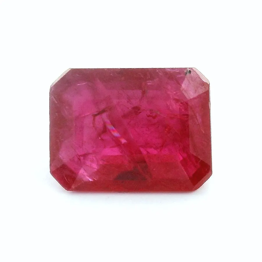 Photo du rubis naturel taille émeraude 1,88 ct